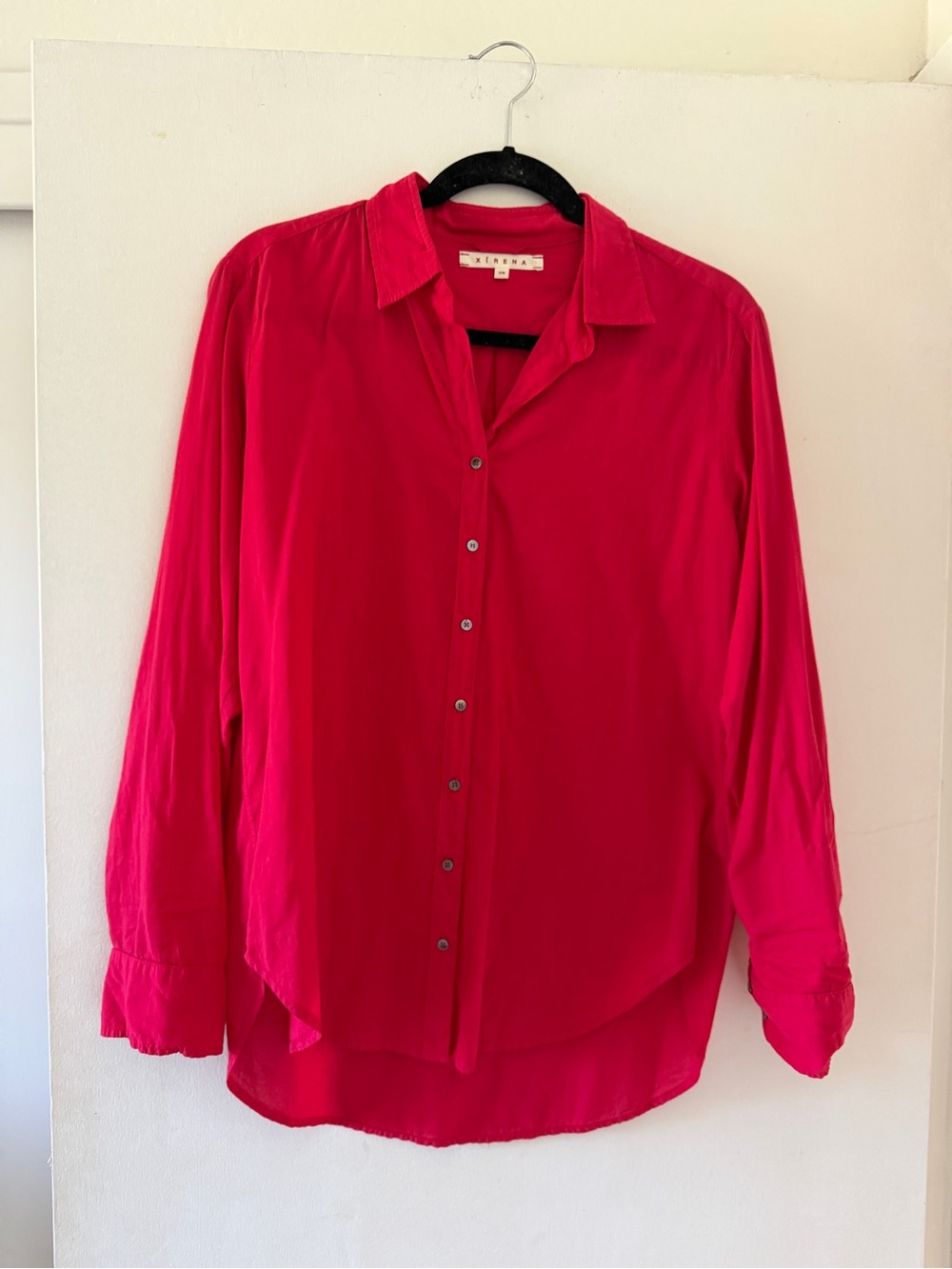 XiRENA Silk Button-Down Blouse in Vibrant Red